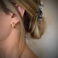 CHUBBIE HOOPS | gold | everyday hoop earrings | clasp hoops