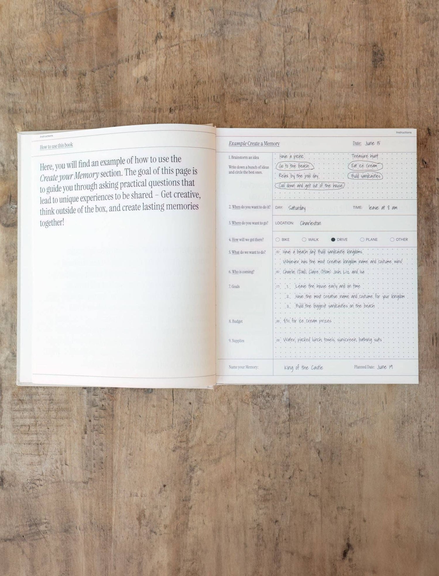 Family Memory Book: 50 memories made together - Savedra James