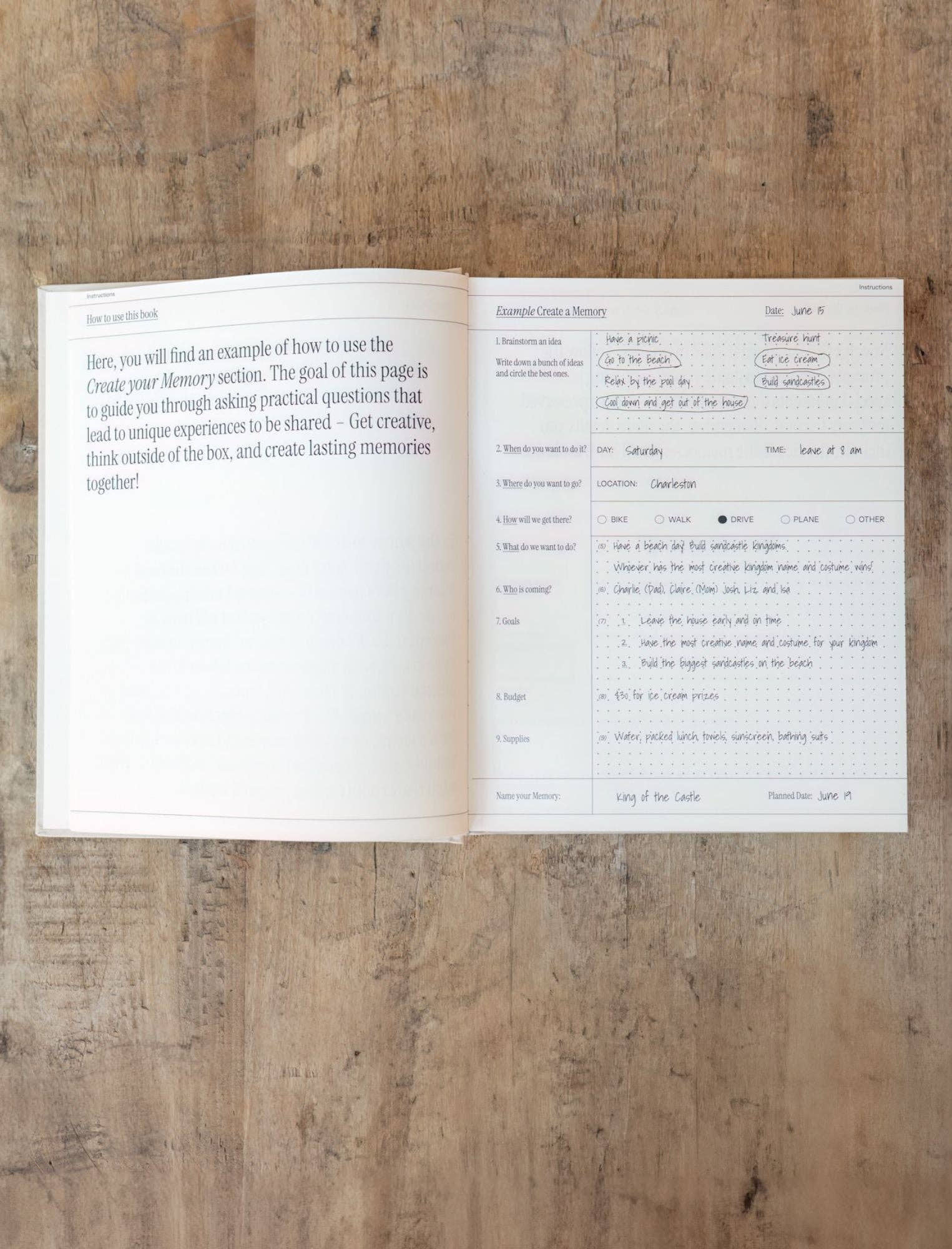 Family Memory Book: 50 memories made together - Savedra James